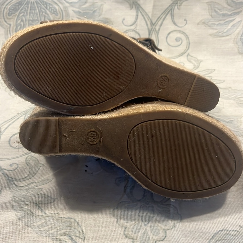 Universal Thread Open Toe Wedge - Picture 5 of 7